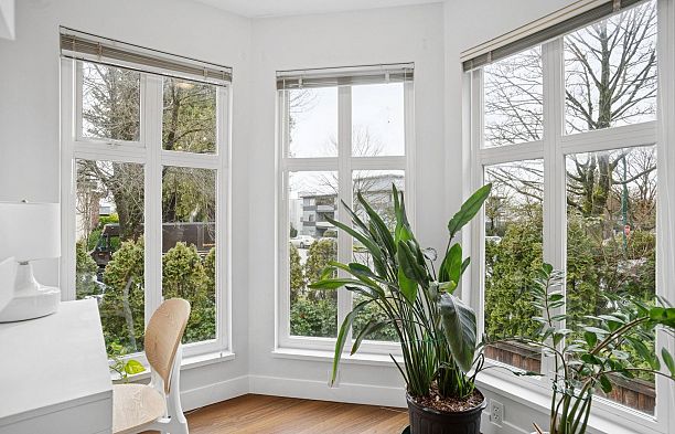 201 1099 W 71st Avenue Marpole