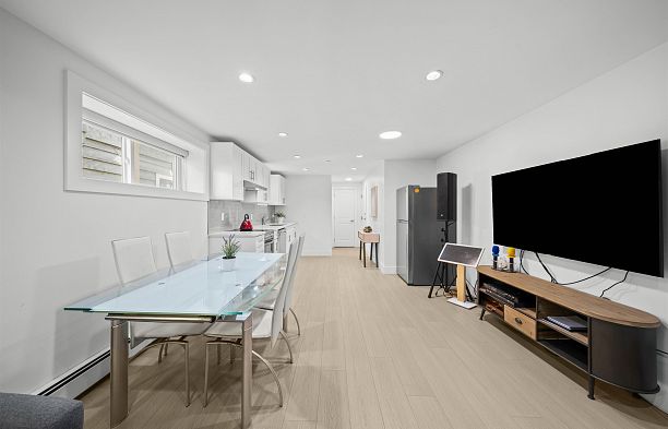 870 W 59th Avenue Marpole