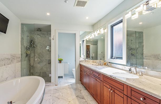 4468 W 1st Avenue Point Grey