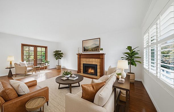 5761 Holland Street Southlands