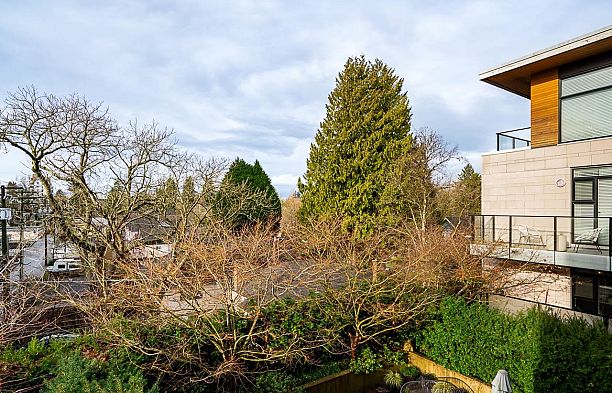 310 5325 West Boulevard Kerrisdale