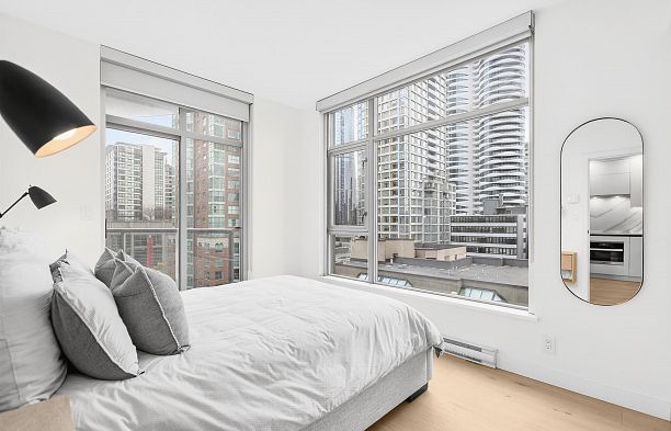 906 1050 Smithe Street West End VW