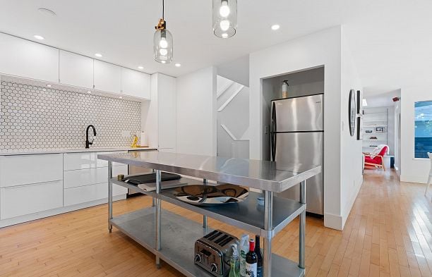 2343 W 7th Avenue Kitsilano