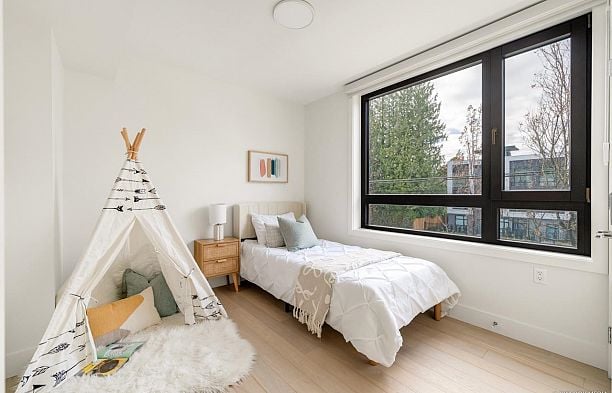 6322 Oak Street Oakridge VW