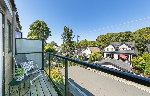 2431 W Broadway Kitsilano