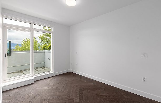 406 3668 W 10th Avenue Kitsilano