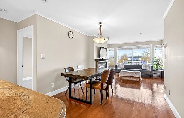 406 2103 W 45th Avenue Kerrisdale
