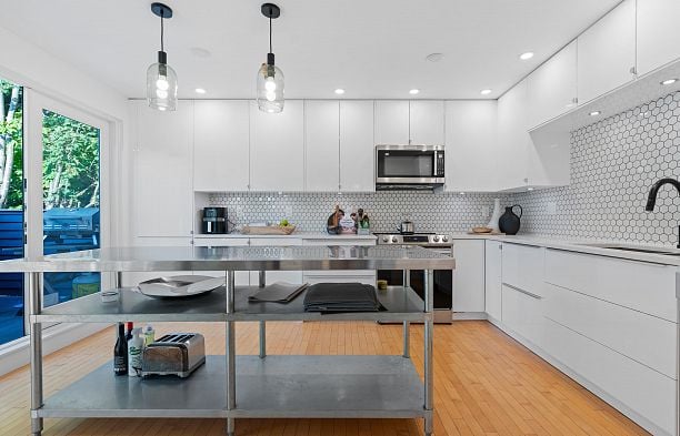 2343 W 7th Avenue Kitsilano