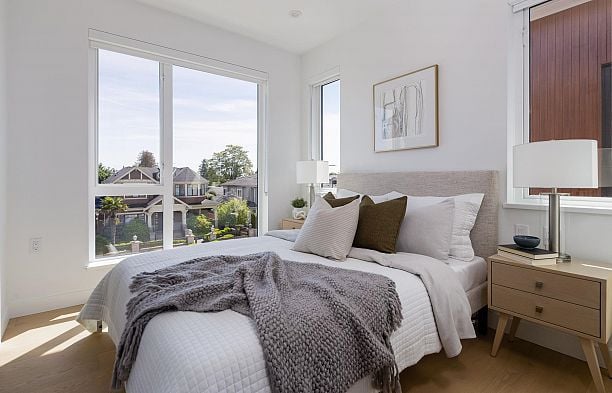 213 715 W 49th Avenue Oakridge VW