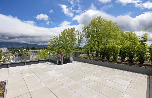 406 3668 W 10th Avenue Kitsilano