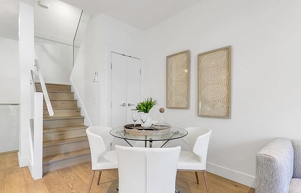 2431 W Broadway Kitsilano