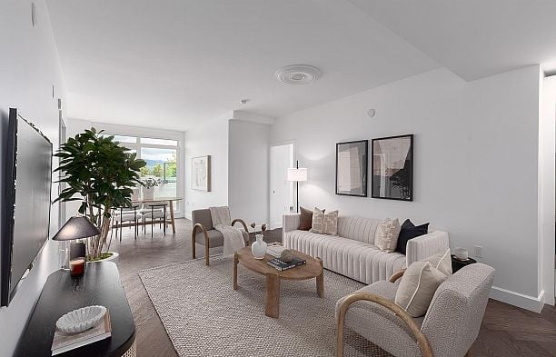 406 3668 W 10th Avenue Kitsilano