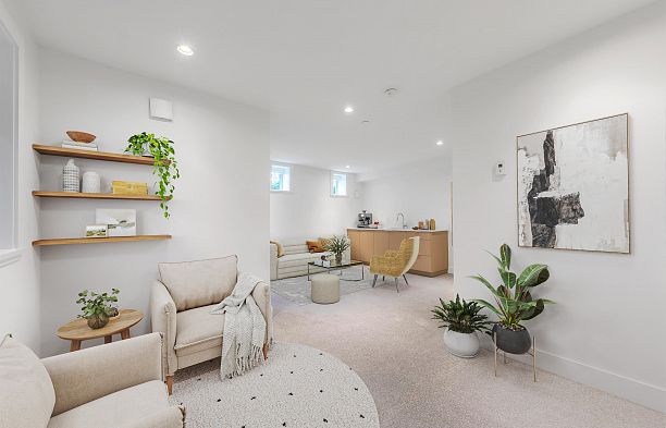 2431 W Broadway Kitsilano