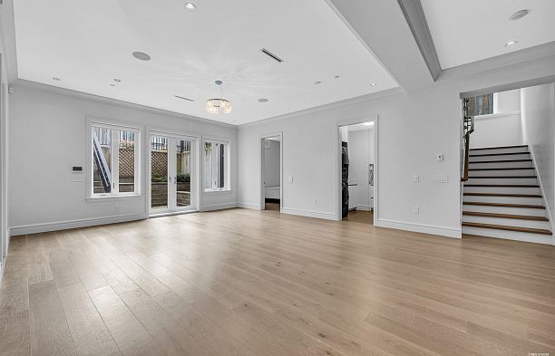 2328 Mcbain Avenue Quilchena