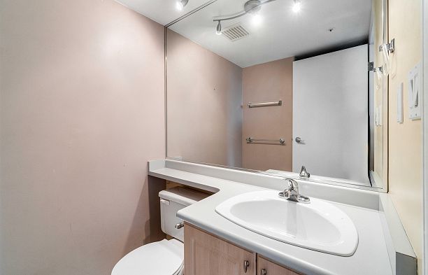 1002 2121 W 38th Avenue Kerrisdale