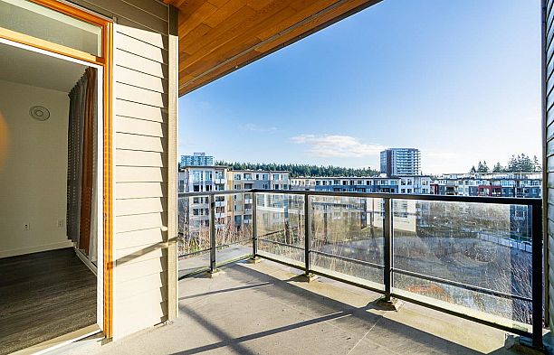 PH1 6033 Gray Avenue University VW