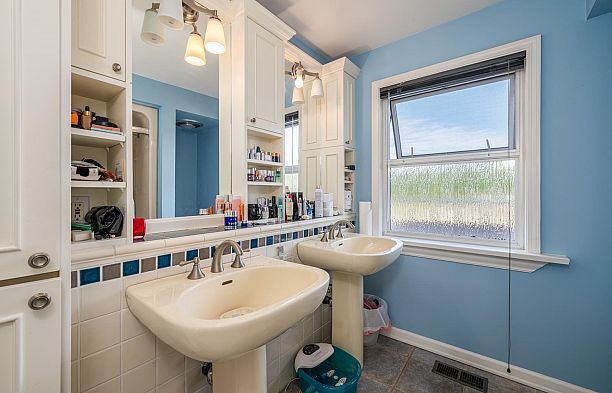 4389 Locarno Crescent Point Grey