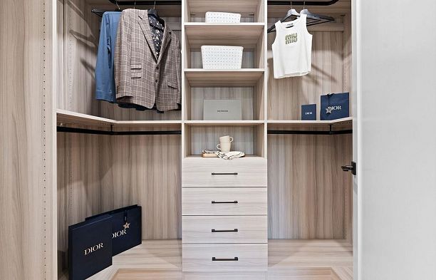 1 4549 W 11th Avenue Point Grey