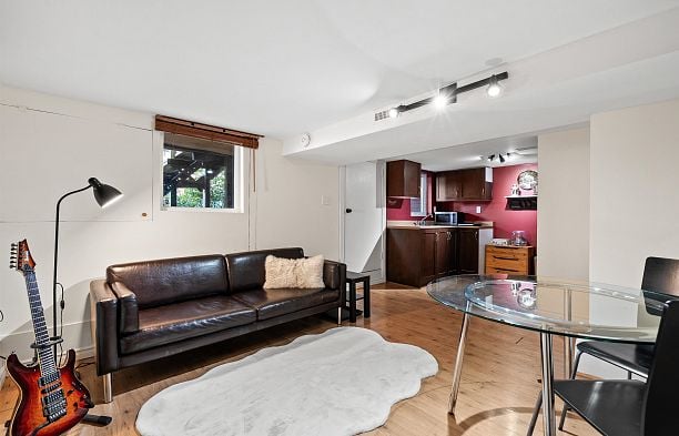 1829 1831 W 2nd Avenue Kitsilano