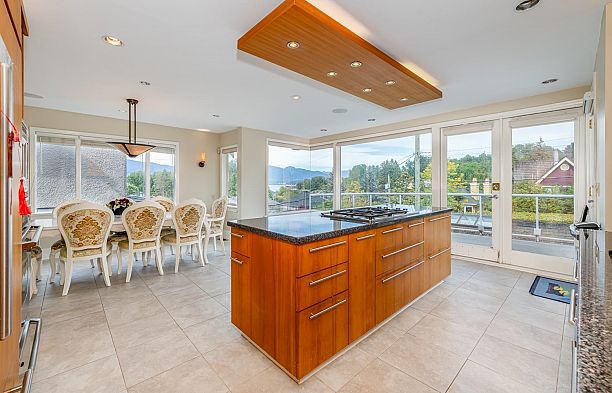 4389 Locarno Crescent Point Grey