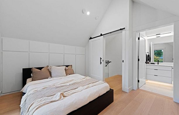 1 4549 W 11th Avenue Point Grey