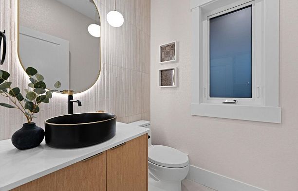 1 4549 W 11th Avenue Point Grey