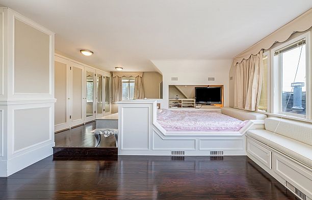 4389 Locarno Crescent Point Grey