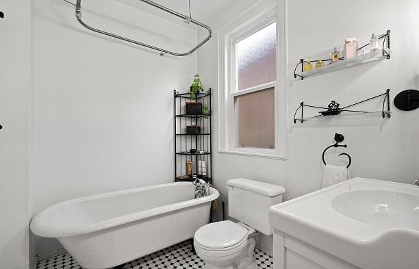 1829 1831 W 2nd Avenue Kitsilano