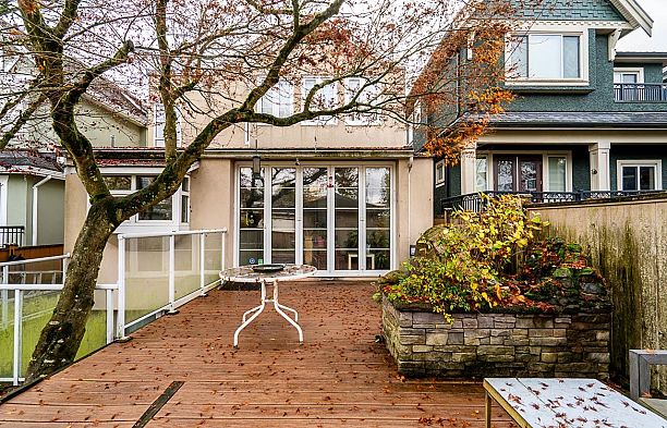 2443 W 47th Avenue Kerrisdale