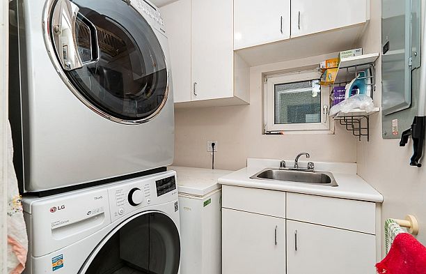 2443 W 47th Avenue Kerrisdale