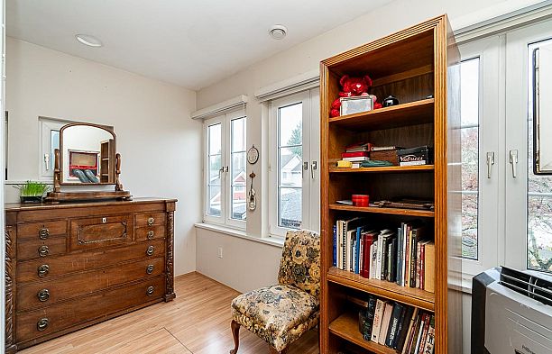 2443 W 47th Avenue Kerrisdale