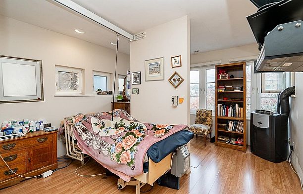 2443 W 47th Avenue Kerrisdale