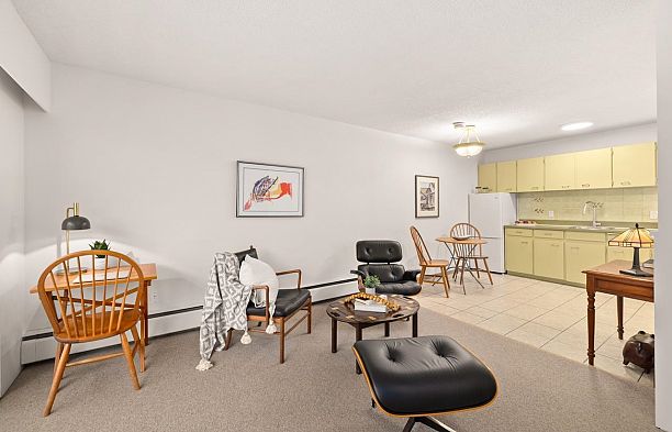 312 2033 W 7th Avenue Kitsilano