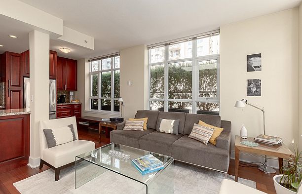 PH803 988 Richards Street Yaletown