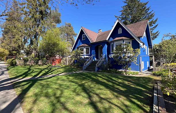 3088 Discovery Street Point Grey