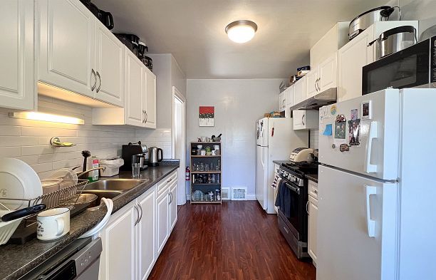 3088 Discovery Street Point Grey