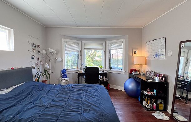 3088 Discovery Street Point Grey