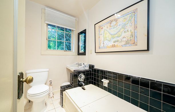 1989 W King Edward Avenue Shaughnessy