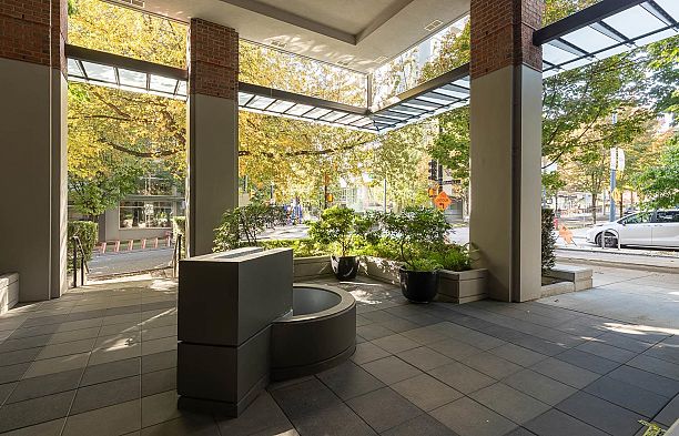 PH803 988 Richards Street Yaletown