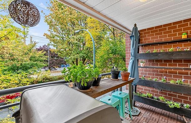 206 2096 W 46th Avenue Kerrisdale