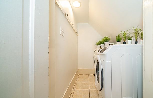 1989 W King Edward Avenue Shaughnessy