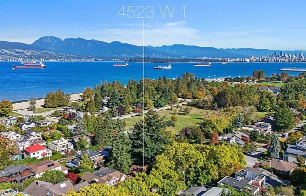 4523 W 1st Avenue Point Grey