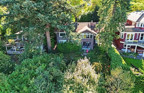 4523 W 1st Avenue Point Grey