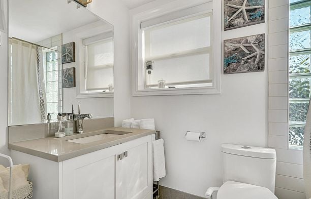 4218 W 10th Avenue Point Grey