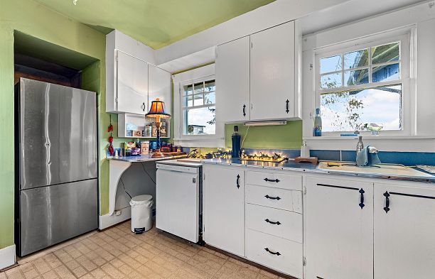 4523 W 1st Avenue Point Grey