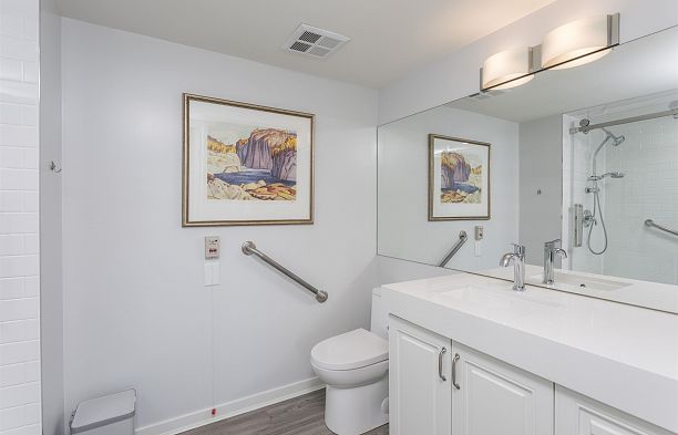 804 2799 Yew Street Kitsilano