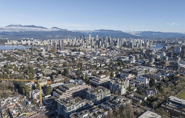 804 2799 Yew Street Kitsilano