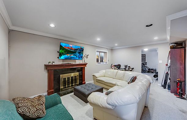 3150 W 26th Avenue MacKenzie Heights