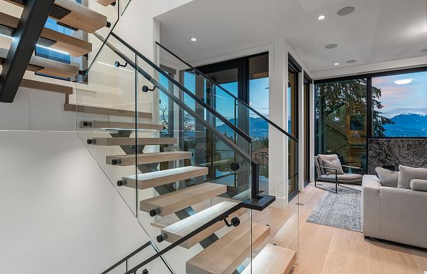 4346 Locarno Crescent Point Grey