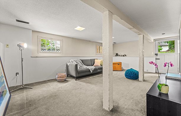 3141 W 39th Avenue Kerrisdale